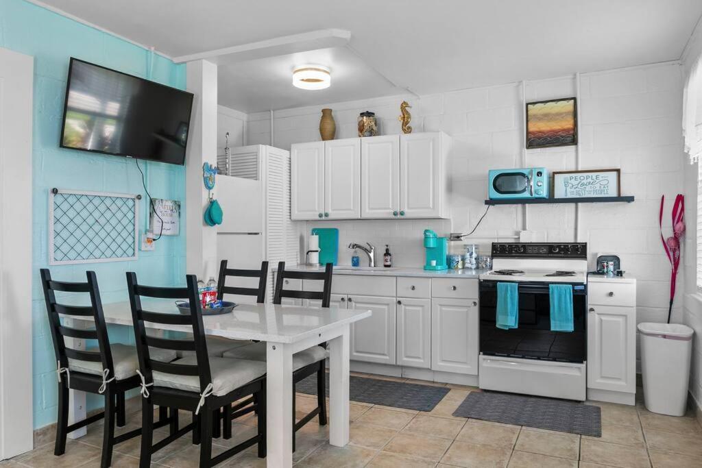 Mermaids Grotto Waterfront 1Br Apt With Bay View Tampa Exterior foto